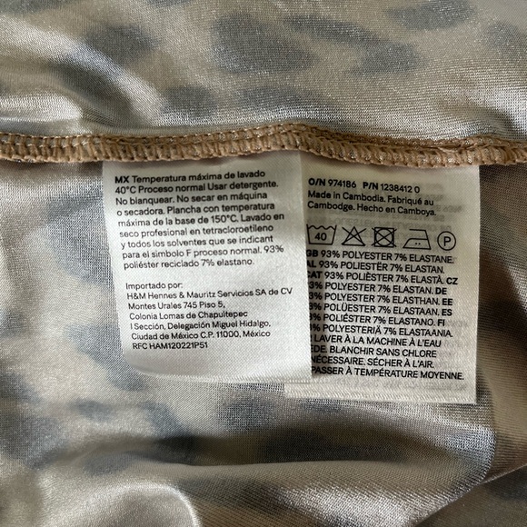 H&M Animal Print Long Sleeve Top - Picture 6 of 6